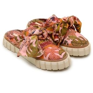 FARM RIO Summer Dream Tropical Mule Sneakers Shoes Size 6